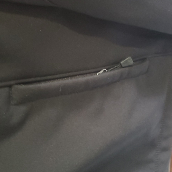 Woman's The North Face Jacket - Picture 10 of 14